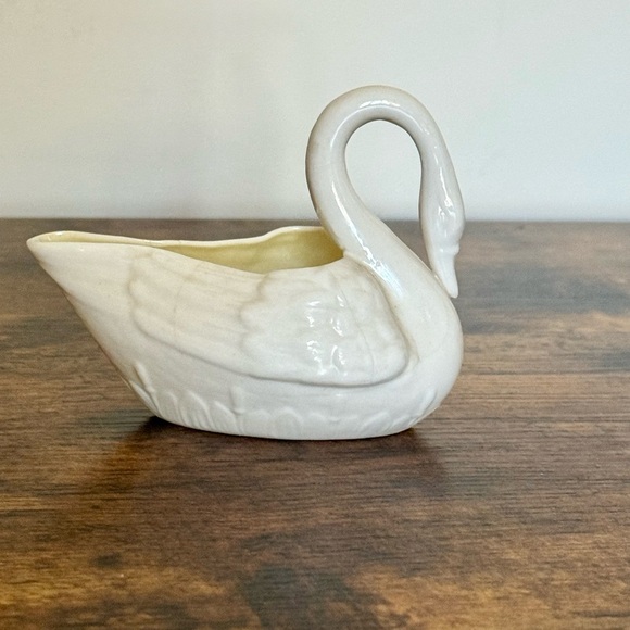Vintage Belleek Swan Creamer Parian China Figurine 4th Mark 1940s Irish Pottery - Picture 3 of 9